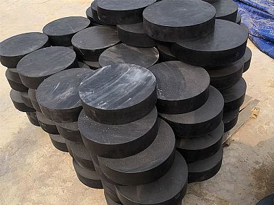 广昌县板式橡胶支座由若干层橡胶片与薄钢板经加压硫化
